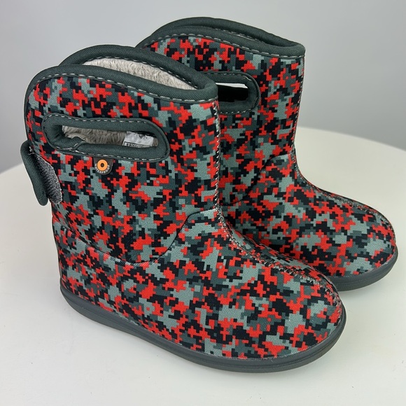 BOGS 11 Damaze Kids Size 9 Faux Fur Lining Waterproof Snow Boots Digital Maze - Picture 1 of 7